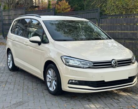 Бежевый Фольксваген Туран, объемом двигателя 2 л и пробегом 46 тыс. км за 10000 $, фото 1 на Automoto.ua