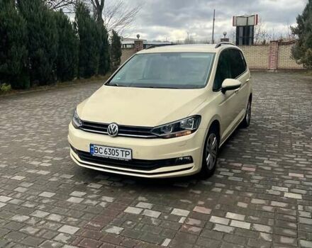 Бежевый Фольксваген Туран, объемом двигателя 1.97 л и пробегом 347 тыс. км за 12999 $, фото 1 на Automoto.ua