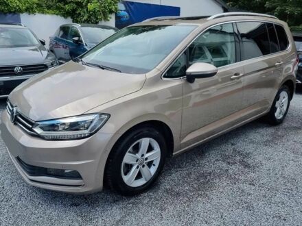Фольксваген Туран 2018 у Кропивницькому (Кіровограді) на Automoto.ua Бежевий Фольксваген Туран, об'ємом двигуна 1.5 л та пробігом 38 тис. км за 23600 $, фото 1 на Automoto.ua