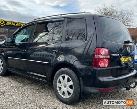 Черный Фольксваген Туран, объемом двигателя 1.9 л и пробегом 332 тыс. км за 6999 $, фото 3 на Automoto.ua
