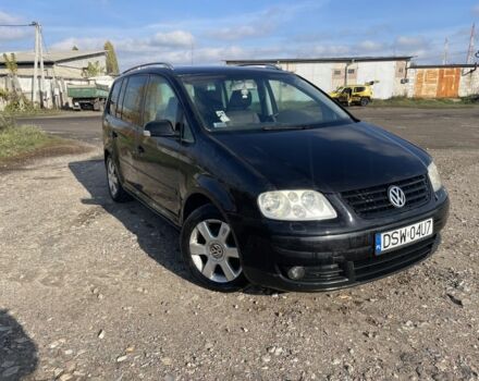 Черный Фольксваген Туран, объемом двигателя 2 л и пробегом 250 тыс. км за 2500 $, фото 3 на Automoto.ua