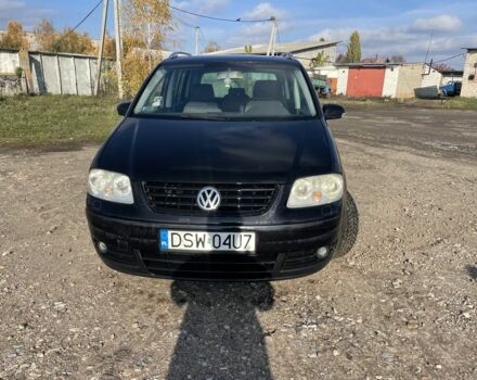 Черный Фольксваген Туран, объемом двигателя 2 л и пробегом 250 тыс. км за 2500 $, фото 2 на Automoto.ua