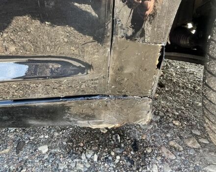 Черный Фольксваген Туран, объемом двигателя 2 л и пробегом 250 тыс. км за 2500 $, фото 7 на Automoto.ua