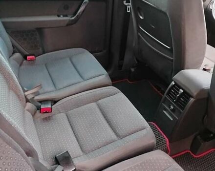 Черный Фольксваген Туран, объемом двигателя 1.6 л и пробегом 167 тыс. км за 6000 $, фото 19 на Automoto.ua