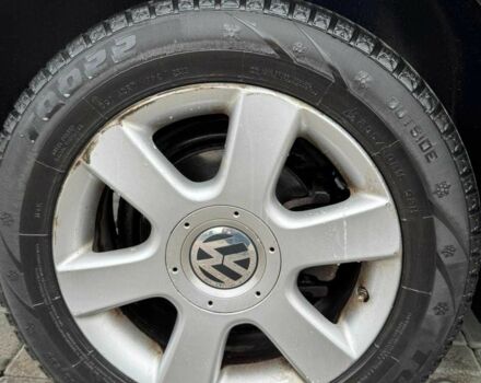 Черный Фольксваген Туран, объемом двигателя 1.6 л и пробегом 264 тыс. км за 5000 $, фото 7 на Automoto.ua