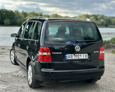 Черный Фольксваген Туран, объемом двигателя 1.6 л и пробегом 276 тыс. км за 5300 $, фото 13 на Automoto.ua
