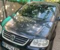 Черный Фольксваген Туран, объемом двигателя 1.97 л и пробегом 263 тыс. км за 4000 $, фото 1 на Automoto.ua