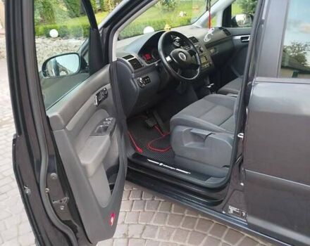 Черный Фольксваген Туран, объемом двигателя 1.6 л и пробегом 167 тыс. км за 6000 $, фото 12 на Automoto.ua