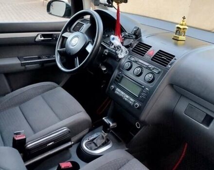 Черный Фольксваген Туран, объемом двигателя 1.6 л и пробегом 167 тыс. км за 6000 $, фото 15 на Automoto.ua