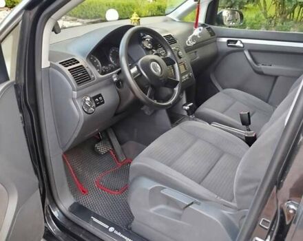 Черный Фольксваген Туран, объемом двигателя 1.6 л и пробегом 167 тыс. км за 6000 $, фото 21 на Automoto.ua