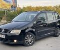 Чорний Фольксваген Туран, об'ємом двигуна 1.9 л та пробігом 300 тис. км за 2650 $, фото 2 на Automoto.ua