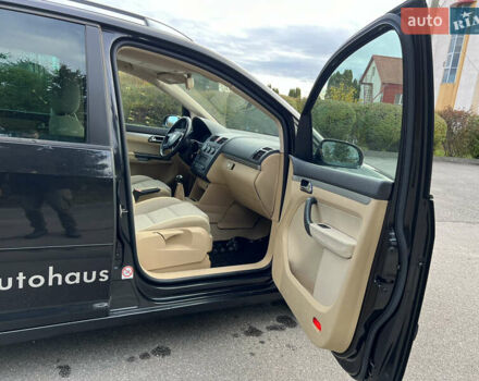 Черный Фольксваген Туран, объемом двигателя 1.6 л и пробегом 192 тыс. км за 4900 $, фото 23 на Automoto.ua