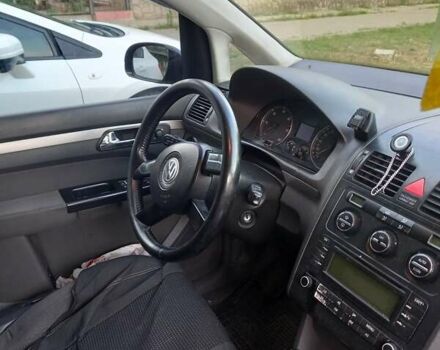 Чорний Фольксваген Туран, об'ємом двигуна 1.9 л та пробігом 340 тис. км за 6999 $, фото 13 на Automoto.ua