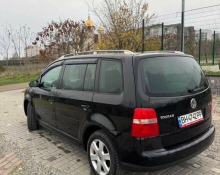 Черный Фольксваген Туран, объемом двигателя 1.6 л и пробегом 264 тыс. км за 5000 $, фото 5 на Automoto.ua