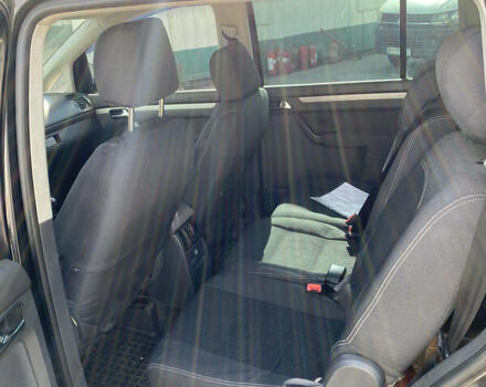 Чорний Фольксваген Туран, об'ємом двигуна 1.9 л та пробігом 340 тис. км за 6999 $, фото 3 на Automoto.ua