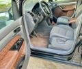 Черный Фольксваген Туран, объемом двигателя 1.6 л и пробегом 276 тыс. км за 5300 $, фото 5 на Automoto.ua