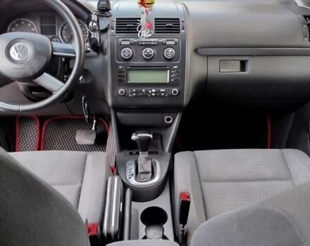 Черный Фольксваген Туран, объемом двигателя 1.6 л и пробегом 167 тыс. км за 6000 $, фото 14 на Automoto.ua