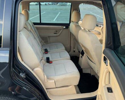 Черный Фольксваген Туран, объемом двигателя 1.6 л и пробегом 253 тыс. км за 5500 $, фото 30 на Automoto.ua