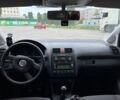 Черный Фольксваген Туран, объемом двигателя 1.6 л и пробегом 181 тыс. км за 5500 $, фото 4 на Automoto.ua
