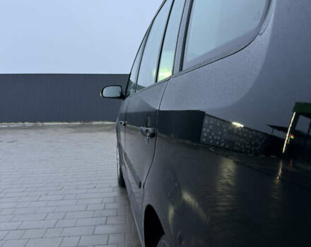 Чорний Фольксваген Туран, об'ємом двигуна 1.6 л та пробігом 290 тис. км за 5550 $, фото 12 на Automoto.ua