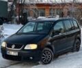 Черный Фольксваген Туран, объемом двигателя 2 л и пробегом 271 тыс. км за 2400 $, фото 1 на Automoto.ua