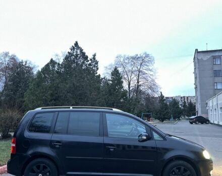 Черный Фольксваген Туран, объемом двигателя 2 л и пробегом 420 тыс. км за 3400 $, фото 7 на Automoto.ua