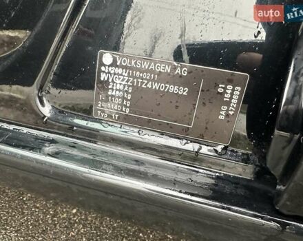 Черный Фольксваген Туран, объемом двигателя 1.6 л и пробегом 192 тыс. км за 5700 $, фото 17 на Automoto.ua