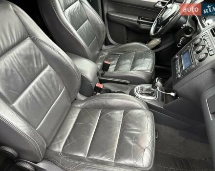 Черный Фольксваген Туран, объемом двигателя 1.6 л и пробегом 192 тыс. км за 5700 $, фото 13 на Automoto.ua