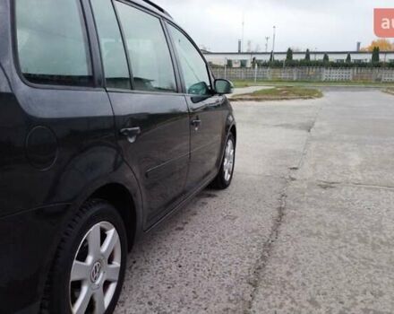 Чорний Фольксваген Туран, об'ємом двигуна 1.6 л та пробігом 249 тис. км за 5500 $, фото 13 на Automoto.ua