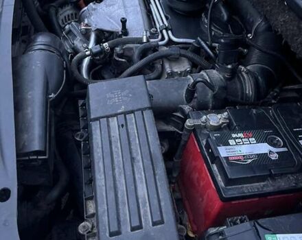 Черный Фольксваген Туран, объемом двигателя 1.97 л и пробегом 293 тыс. км за 5900 $, фото 17 на Automoto.ua