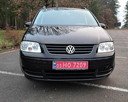 Чорний Фольксваген Туран, об'ємом двигуна 1.6 л та пробігом 240 тис. км за 5700 $, фото 2 на Automoto.ua