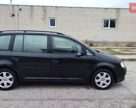 Чорний Фольксваген Туран, об'ємом двигуна 1.6 л та пробігом 249 тис. км за 5500 $, фото 8 на Automoto.ua