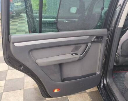 Чорний Фольксваген Туран, об'ємом двигуна 1.97 л та пробігом 262 тис. км за 6500 $, фото 31 на Automoto.ua