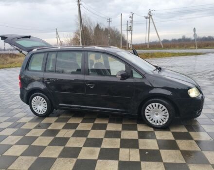 Черный Фольксваген Туран, объемом двигателя 2 л и пробегом 264 тыс. км за 6500 $, фото 18 на Automoto.ua