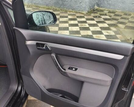 Чорний Фольксваген Туран, об'ємом двигуна 1.97 л та пробігом 262 тис. км за 6500 $, фото 45 на Automoto.ua