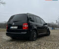 Черный Фольксваген Туран, объемом двигателя 1.6 л и пробегом 208 тыс. км за 5700 $, фото 13 на Automoto.ua