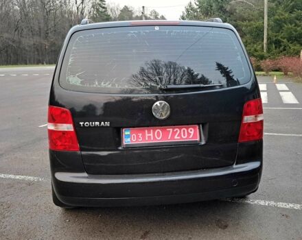 Чорний Фольксваген Туран, об'ємом двигуна 1.6 л та пробігом 240 тис. км за 5700 $, фото 3 на Automoto.ua