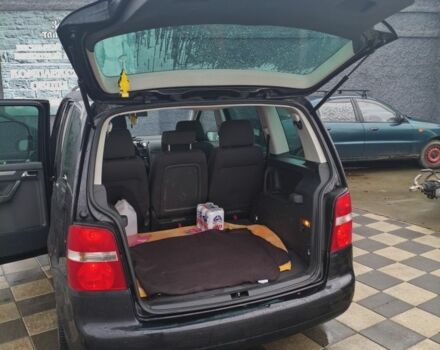 Черный Фольксваген Туран, объемом двигателя 2 л и пробегом 264 тыс. км за 6500 $, фото 3 на Automoto.ua