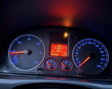 Черный Фольксваген Туран, объемом двигателя 2 л и пробегом 420 тыс. км за 3400 $, фото 9 на Automoto.ua