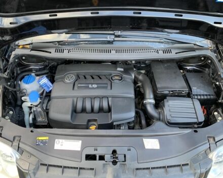 Чорний Фольксваген Туран, об'ємом двигуна 0 л та пробігом 244 тис. км за 6450 $, фото 4 на Automoto.ua