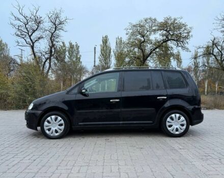 Черный Фольксваген Туран, объемом двигателя 0 л и пробегом 300 тыс. км за 2970 $, фото 1 на Automoto.ua