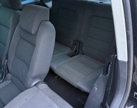 Черный Фольксваген Туран, объемом двигателя 0 л и пробегом 300 тыс. км за 2970 $, фото 4 на Automoto.ua