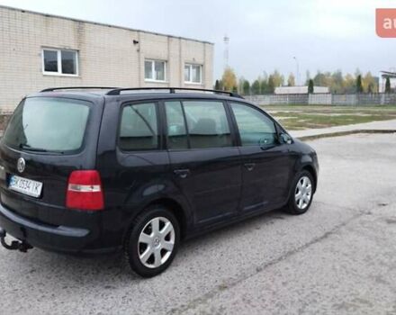 Чорний Фольксваген Туран, об'ємом двигуна 1.6 л та пробігом 249 тис. км за 5500 $, фото 7 на Automoto.ua