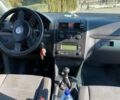 Черный Фольксваген Туран, объемом двигателя 1.6 л и пробегом 289 тыс. км за 5100 $, фото 9 на Automoto.ua