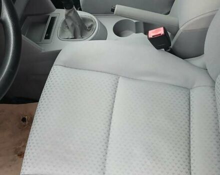 Черный Фольксваген Туран, объемом двигателя 1.6 л и пробегом 201 тыс. км за 4799 $, фото 48 на Automoto.ua