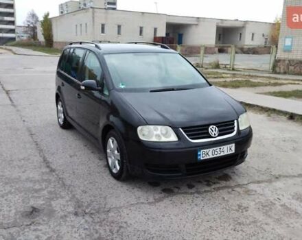 Чорний Фольксваген Туран, об'ємом двигуна 1.6 л та пробігом 249 тис. км за 5500 $, фото 11 на Automoto.ua