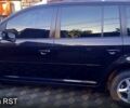 Чорний Фольксваген Туран, об'ємом двигуна 2 л та пробігом 260 тис. км за 6300 $, фото 5 на Automoto.ua