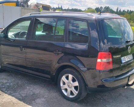 Черный Фольксваген Туран, объемом двигателя 2 л и пробегом 260 тыс. км за 6500 $, фото 5 на Automoto.ua