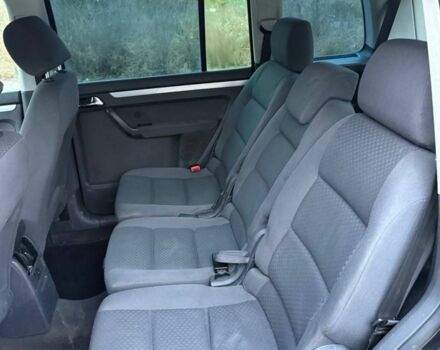 Черный Фольксваген Туран, объемом двигателя 0 л и пробегом 300 тыс. км за 2970 $, фото 5 на Automoto.ua