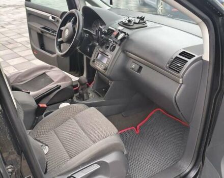 Чорний Фольксваген Туран, об'ємом двигуна 1.97 л та пробігом 262 тис. км за 6500 $, фото 20 на Automoto.ua